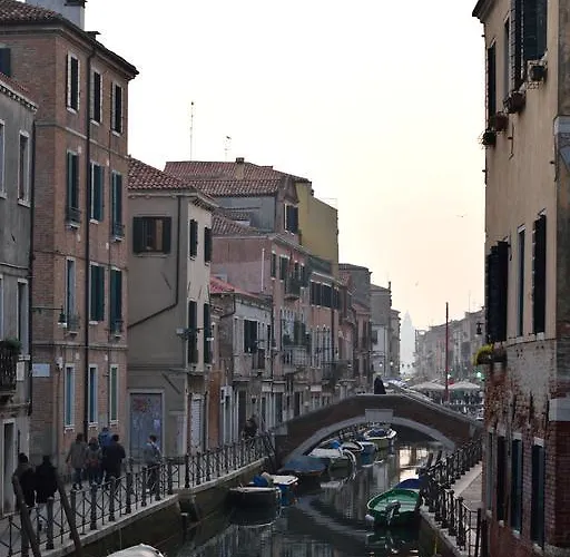 Biennale 252 Apartman *